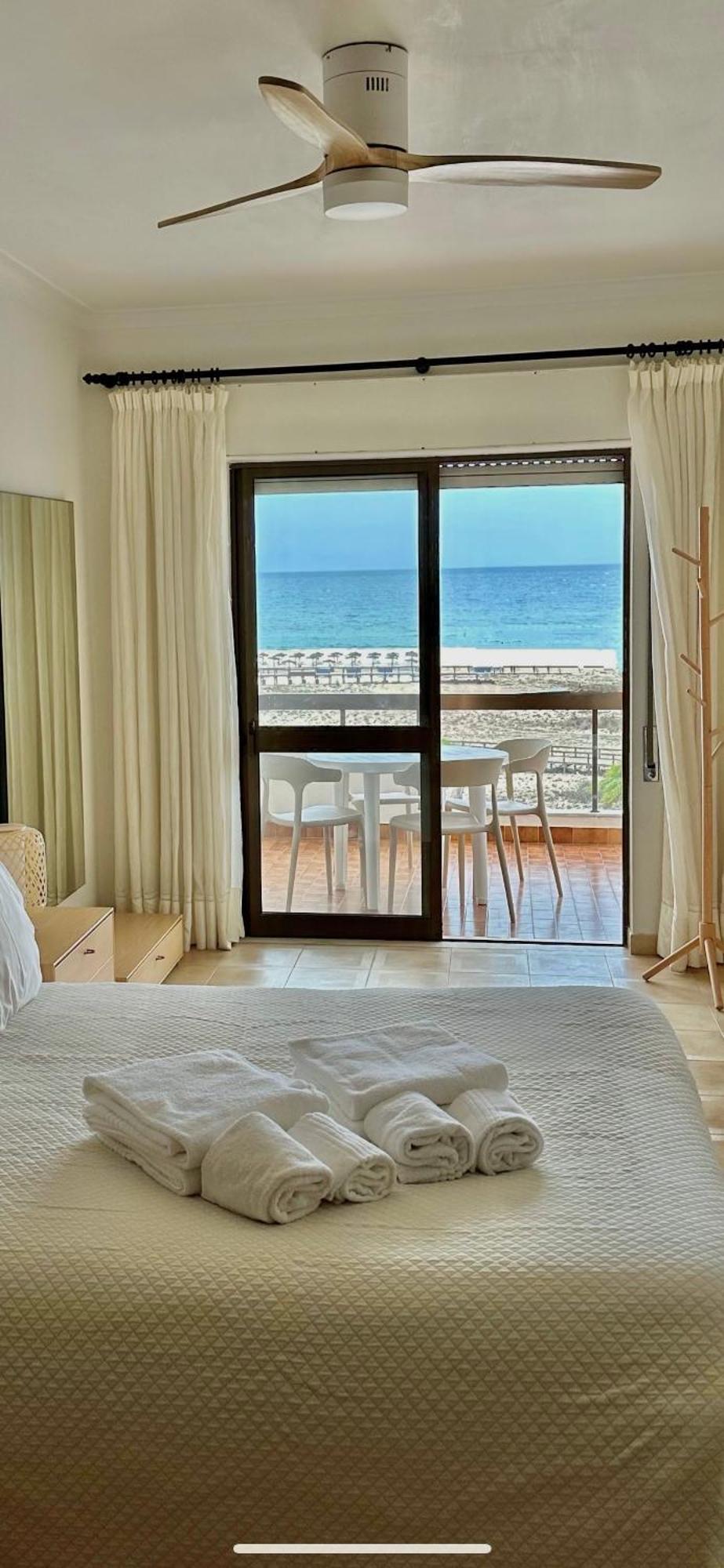 T1 Vista Baia Monte Gordo Apartment Luaran gambar